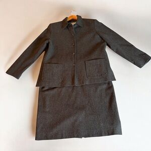 SIZE 12 PENDLETON TWO-PIECE WOOL CAREER SUIT BLAZER & SKIRT MADE IN USA